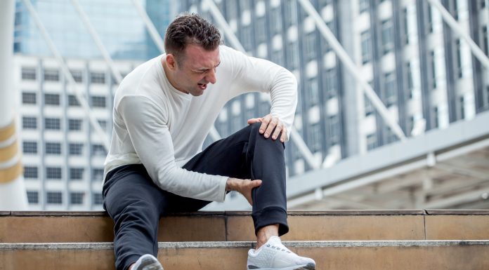 5 Home Remedies For Knee Pain Home Remedies For Knee Pain